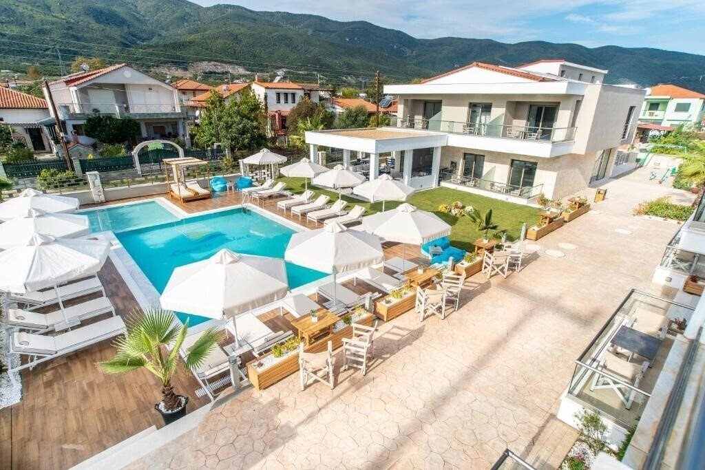 Отель Lagaria Hotel Asprovalta 4*