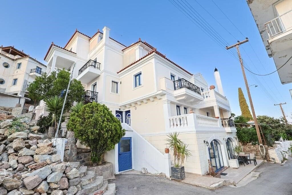 Отель Kalimera Hotel Poros 4*