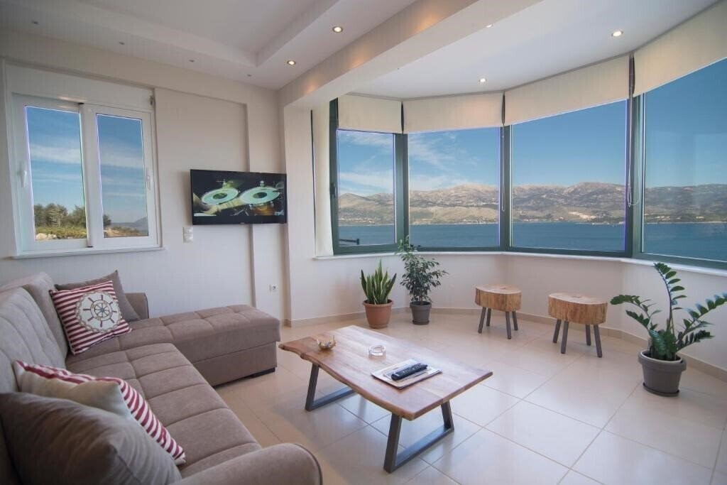 Отель Loggos View Apartments 4*