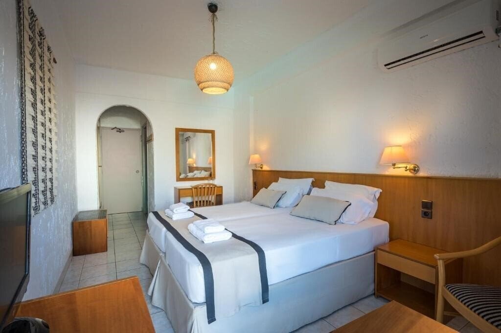 Изображение Heronissos 4*