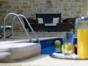 Отель Petronikolis Traditional House 4*