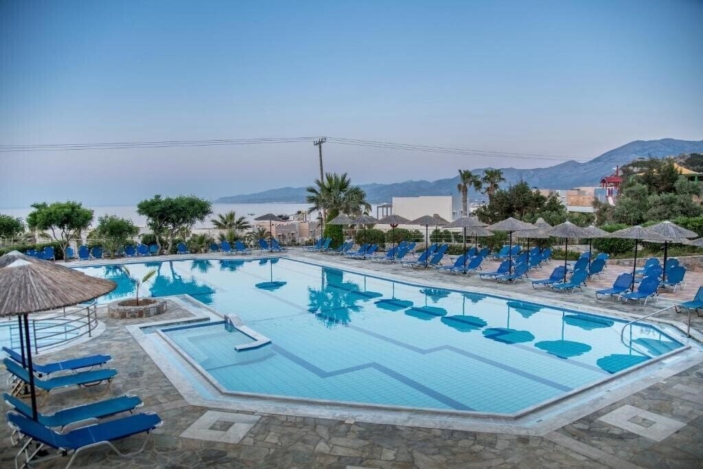 Фотография Semiramis Village Hotel 4*