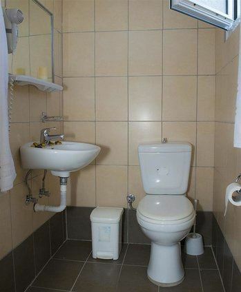 Отель Nikos Hotel 2*