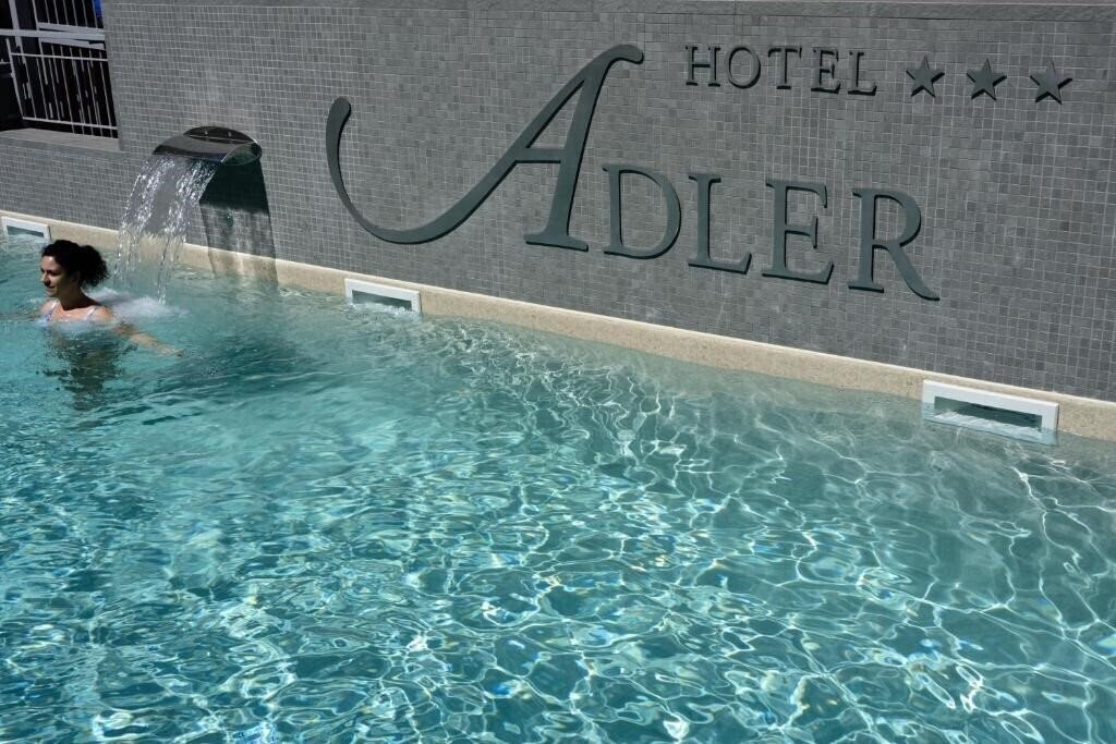 Отель Adler Alassio 3*