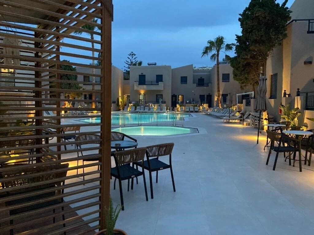 Отель Blue Aegean Suites & Resort 4*