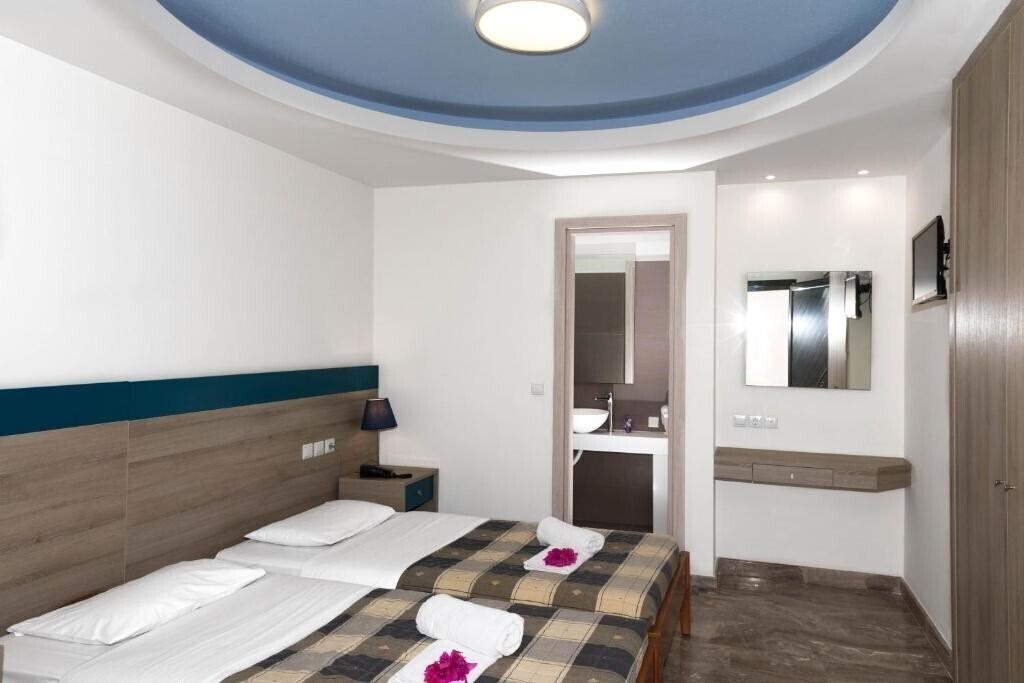 Фото Anna Maria Village 3*