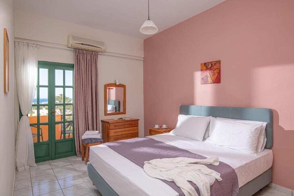 Фото Portokali Apartments 3*