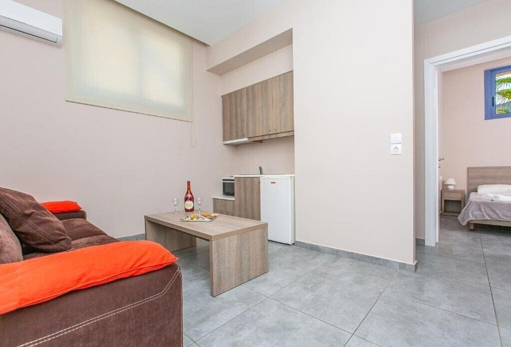 Фотография Hermes Hotel Malia 3*