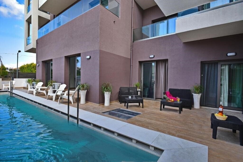 Фото Dionyssos Hotel 4*