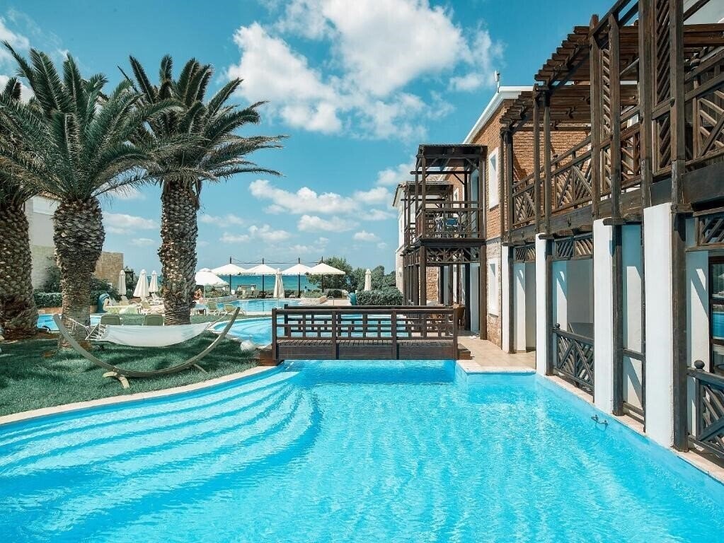 Отель Mitsis Royal Mare Thalasso & Spa Resort (ex. Aldemar Royal Mare Village, Aldemar Royal Mare Luxury Resort & Thalasso, Aldemar Royal Mare) 5*
