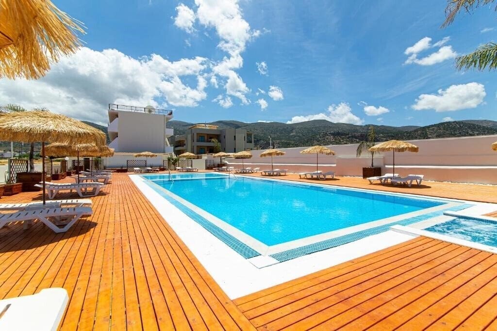 Фото Triton Hotel 3*