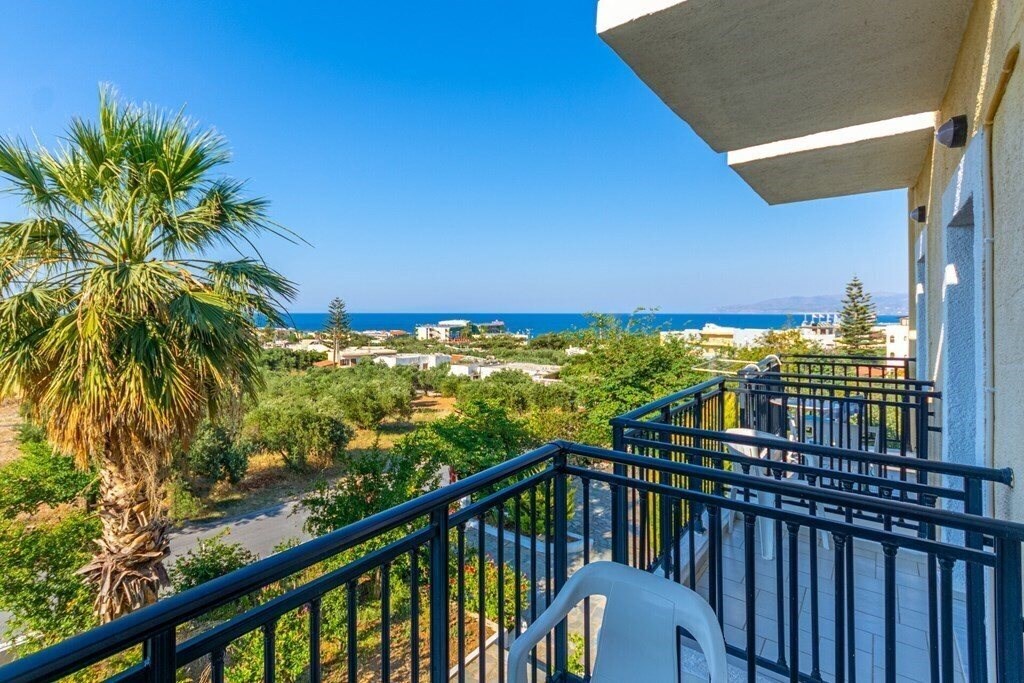 Отель Simple Hotel Hersonissos Sky 2*