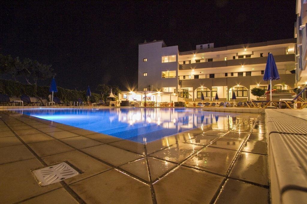 Фото Christiana Beach 3*