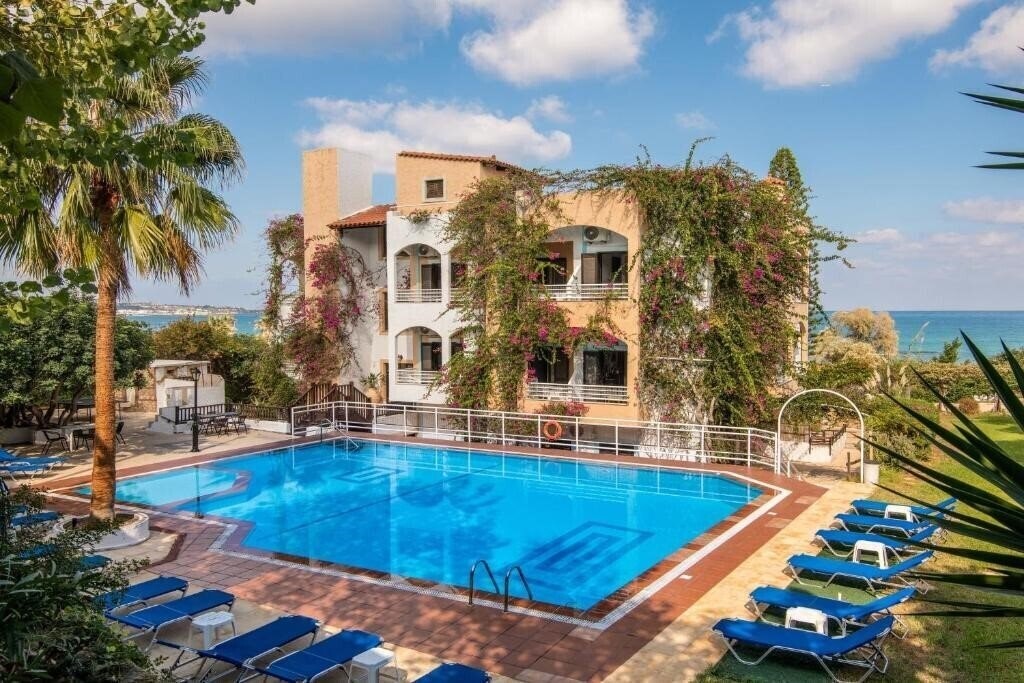 Изображение Iliostasi Beach Apts 3*