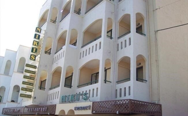 Отель Nikis Hotel 2*