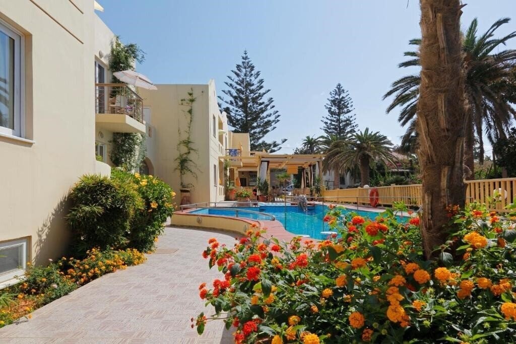 Фотография Lambrinos Suites 3*