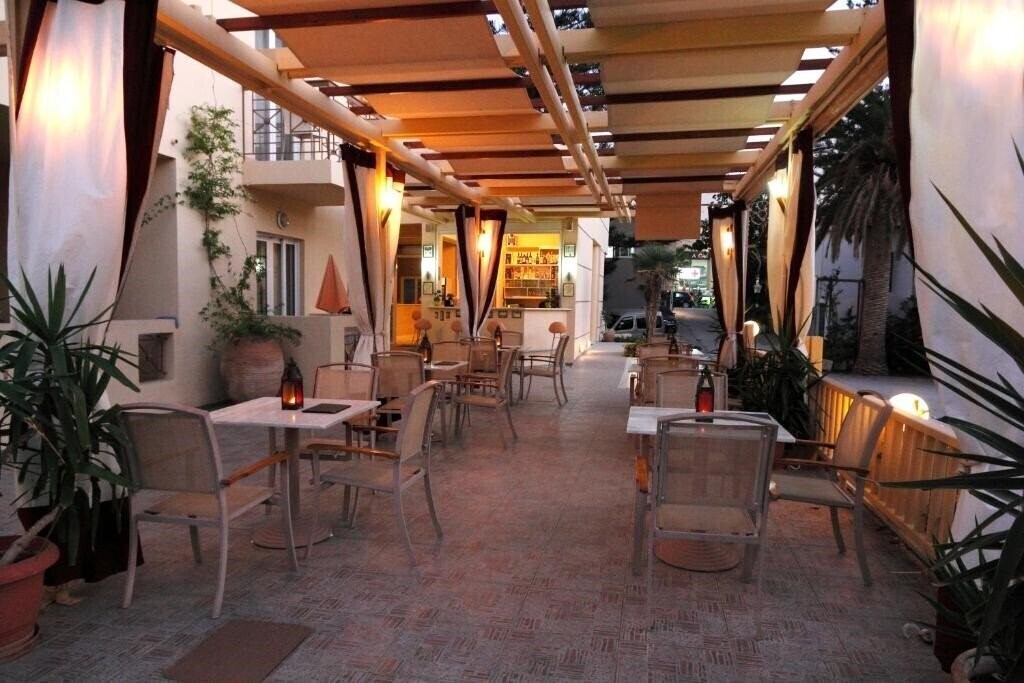 Изображение Lambrinos Suites 3*