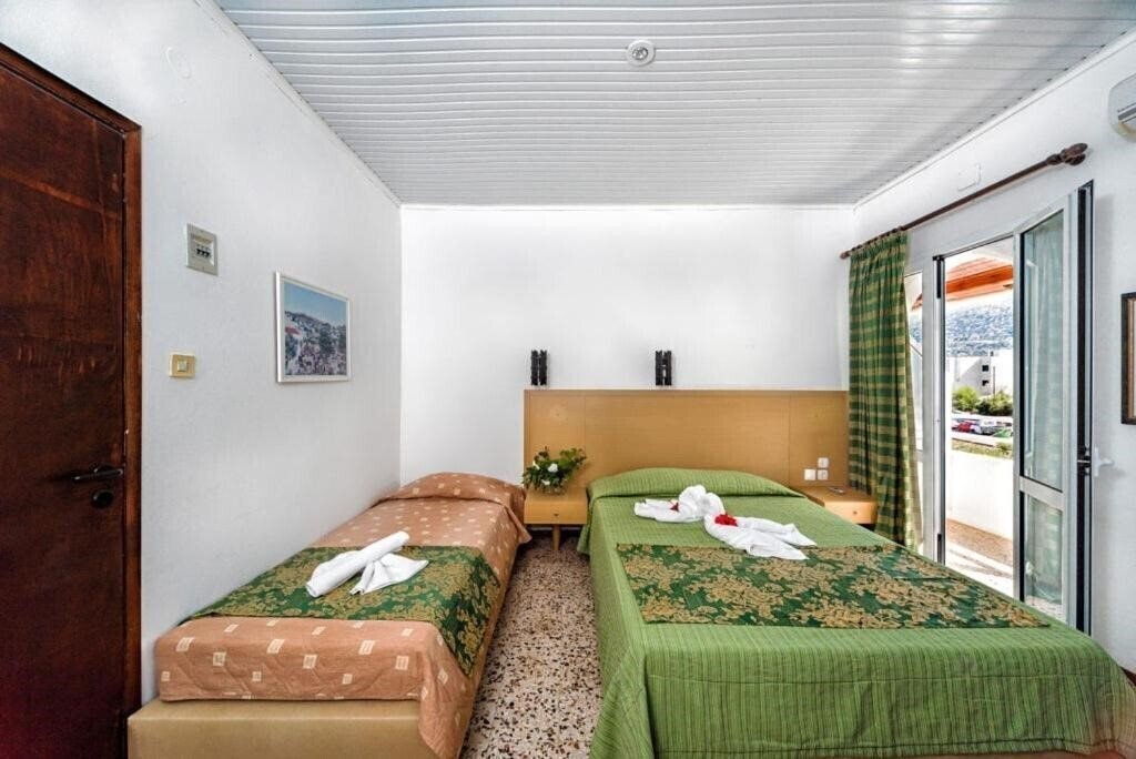 Отель Harmony Hotel 2*