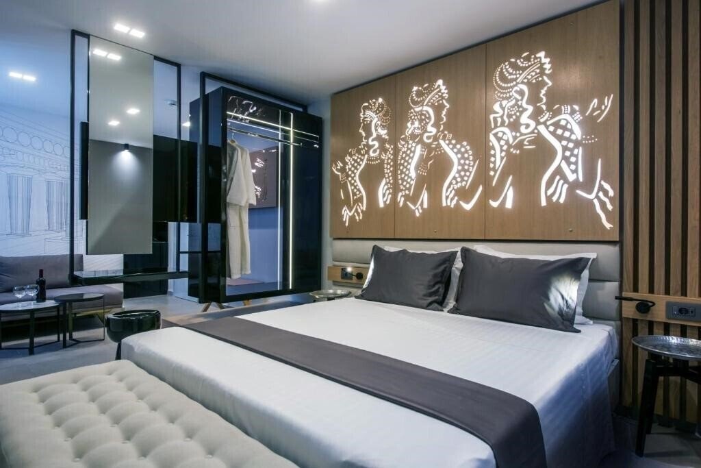 Отель Lavris City Suites 3*