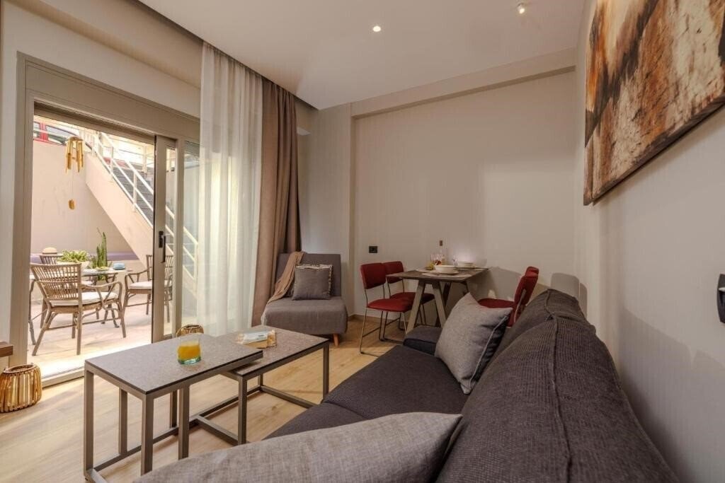 Фотография Jolly Suites 3*