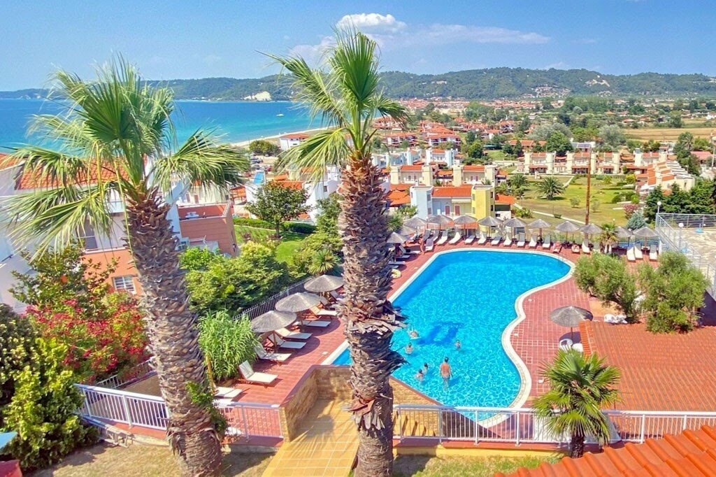 Отель Akropolis Hotel Apartments 3*