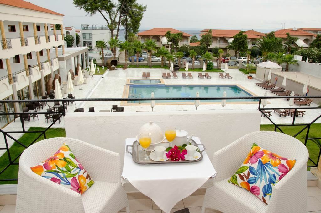 Фото Hanioti Melathron 4*