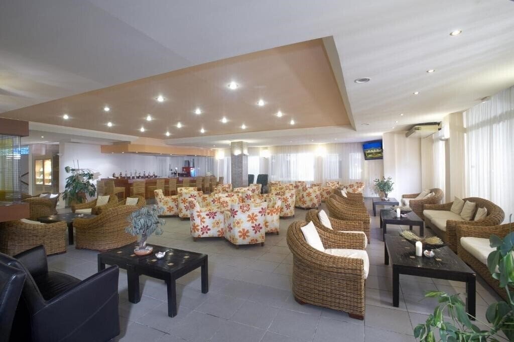 Изображение Portes Beach 4*