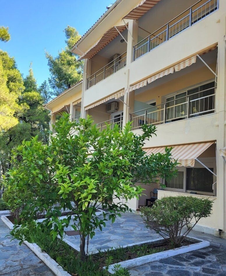 Отель Dryades 2*