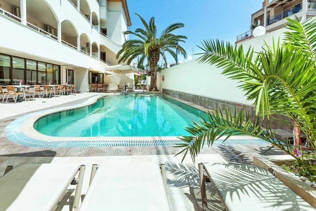 Отель Elinotel Polis 3*