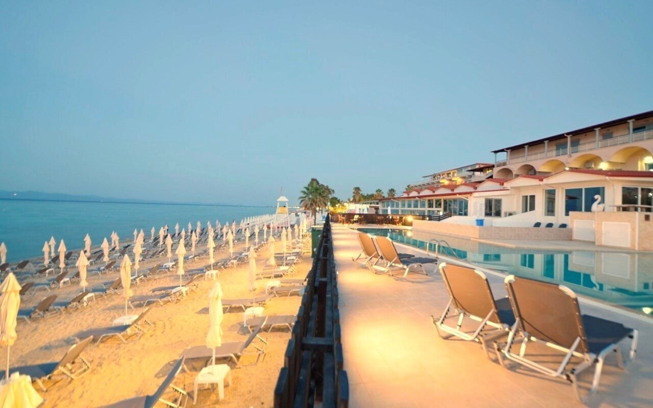 Отель Hotel Soussouras 3*