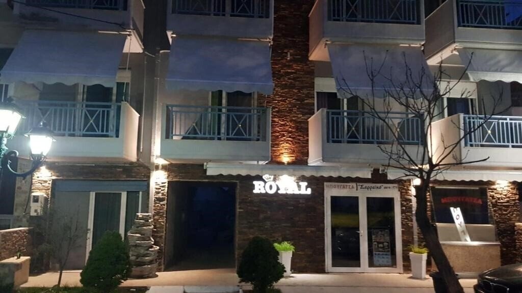 Отель Royal Studios апартаменты