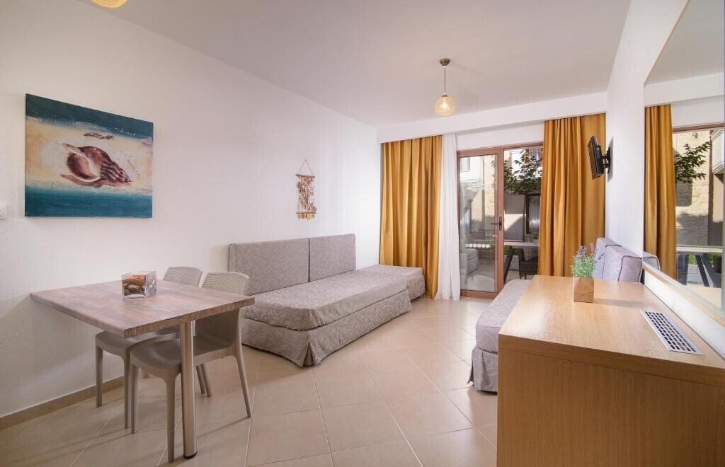 Фотография Apanemia Apartments by Flegra 3*