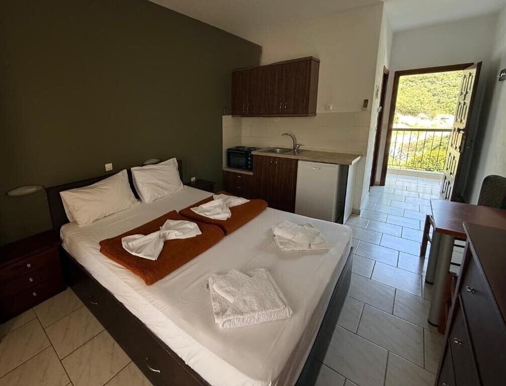 Фото Kallisti Studios 3*