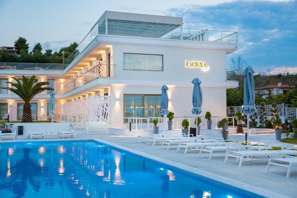 Отель Laguna Resort 5*