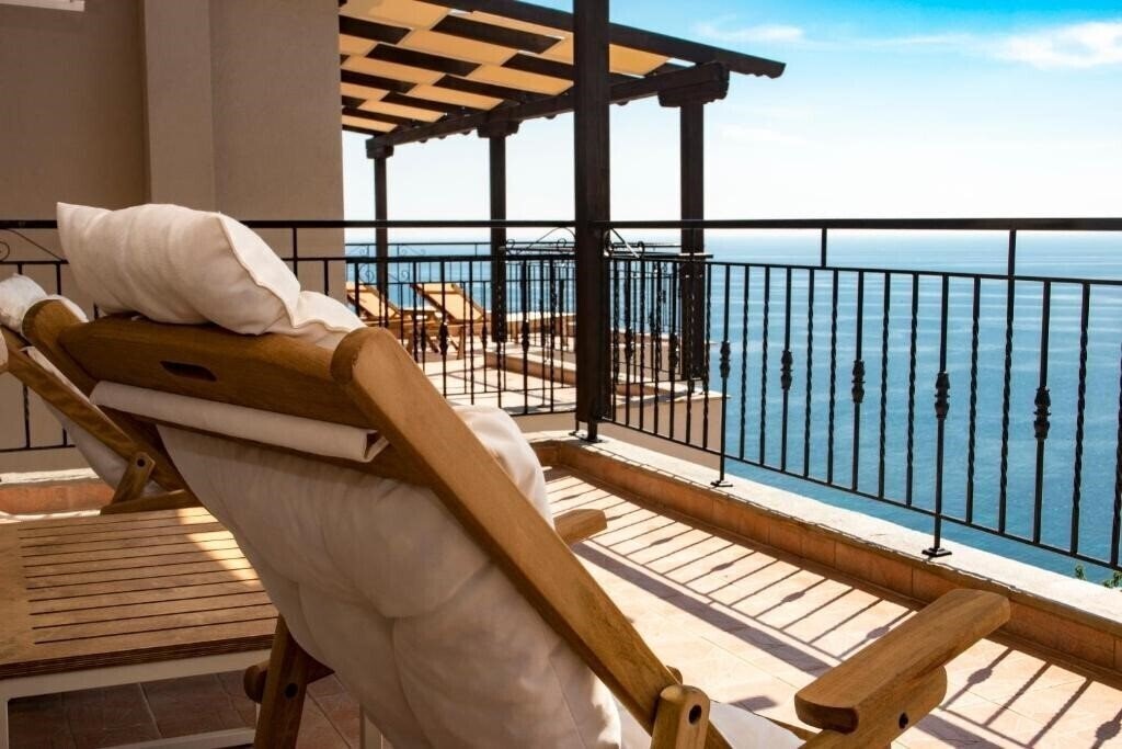 Картинка Koumaros Villas Agia Paraskevi 4*