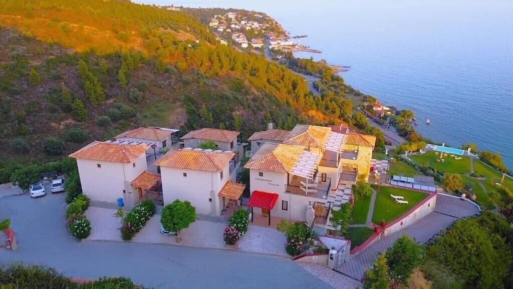 Фото Koumaros Villas Agia Paraskevi 4*