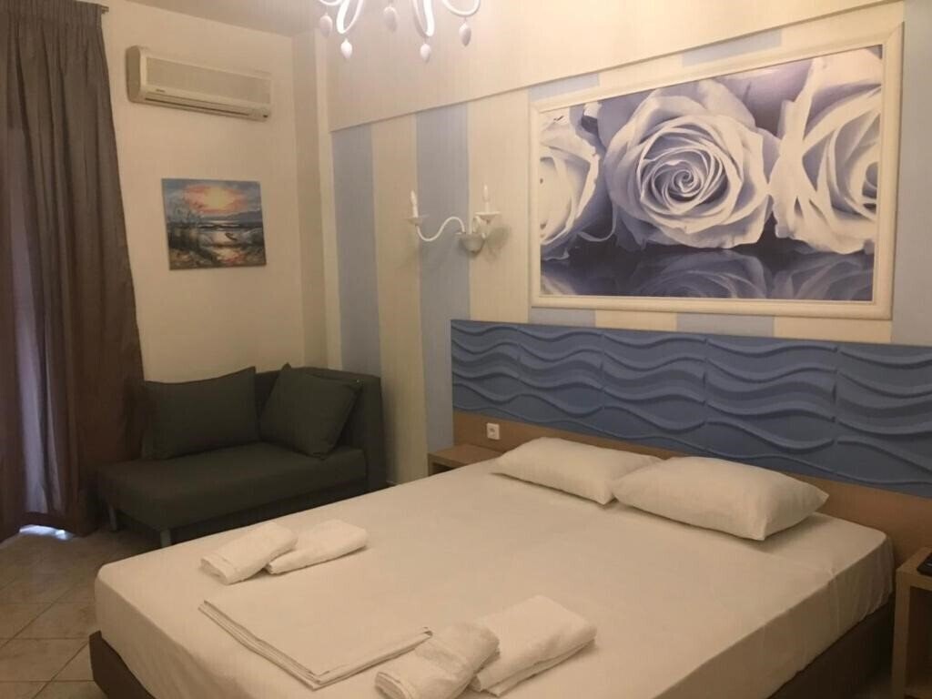 Фотография Leonidas Studio Apartments 3*