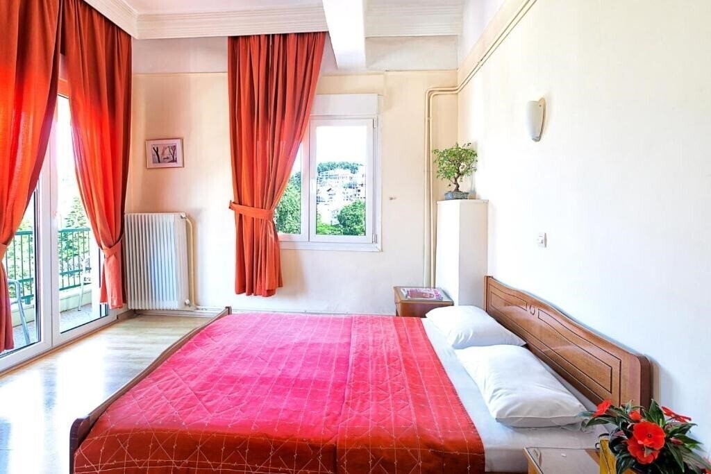 Фото Keletron Hotel 2*