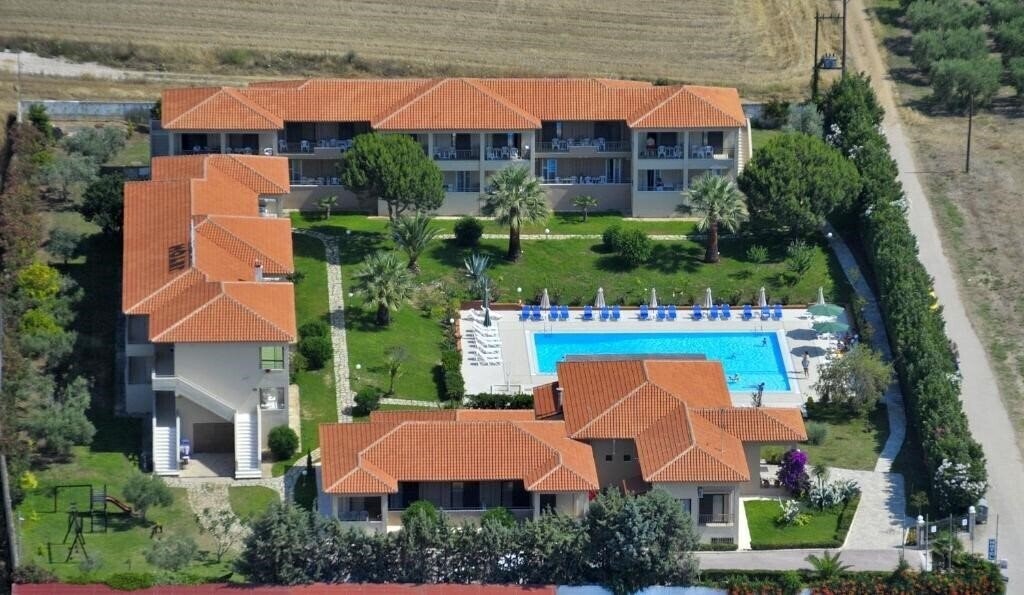 Отель Kalives Resort 3*