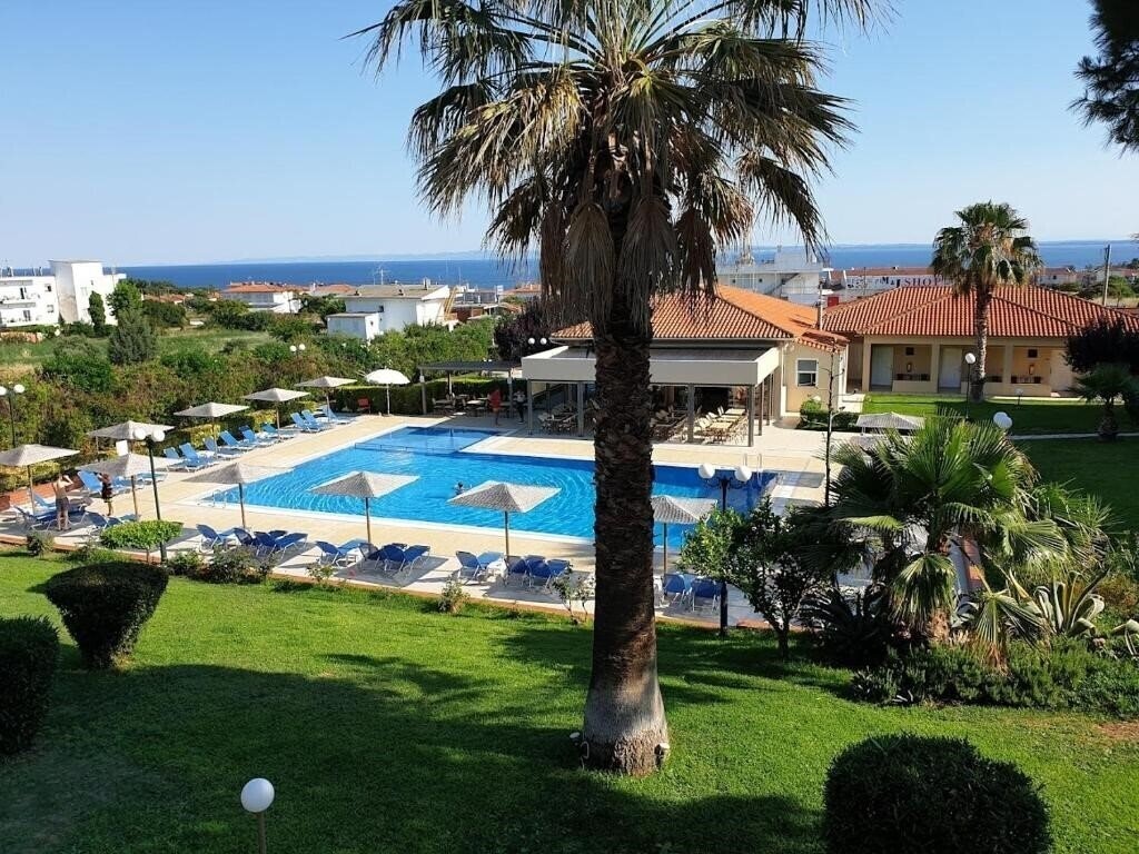 Фотография Kalives Resort 3*