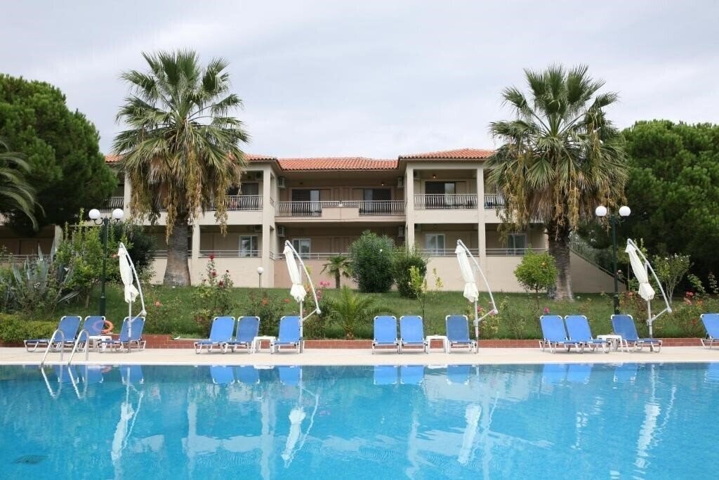 Изображение Kalives Resort 3*