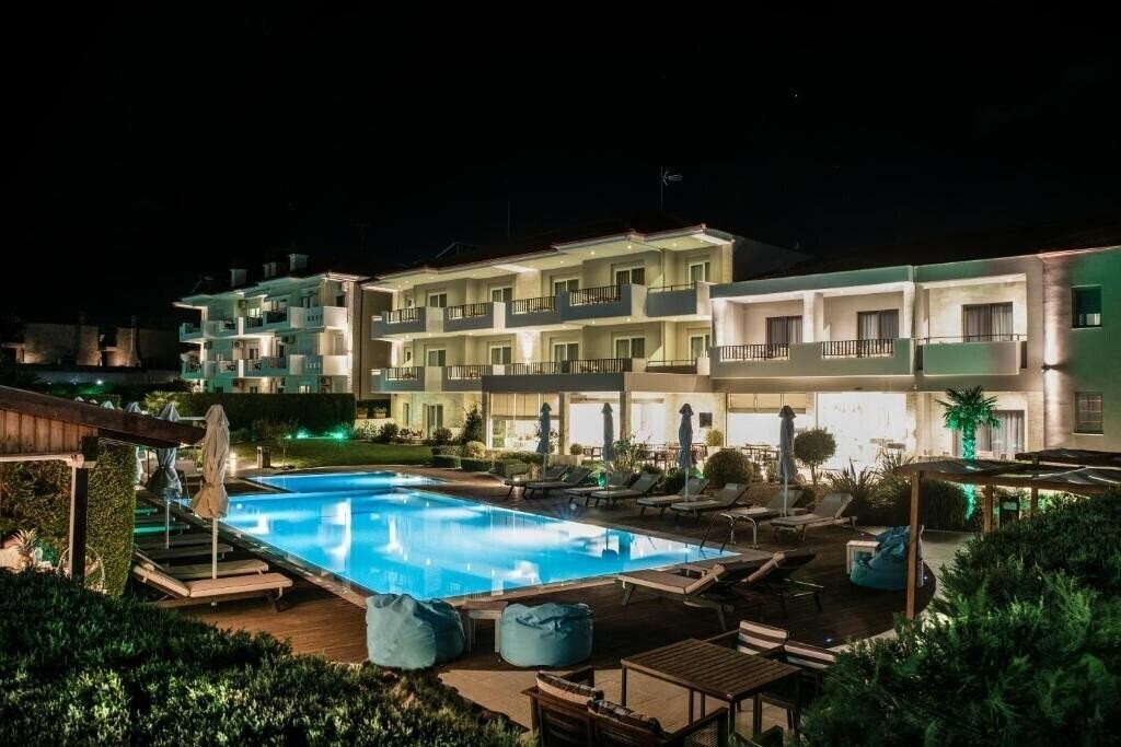 Фото Lagaria Hotel & Apartments 4*