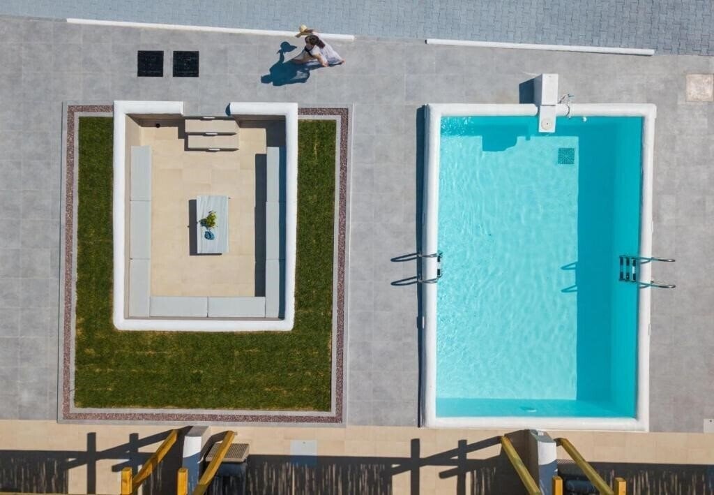 Фото Koumaros Aparthotel Agia Paraskevi 3*