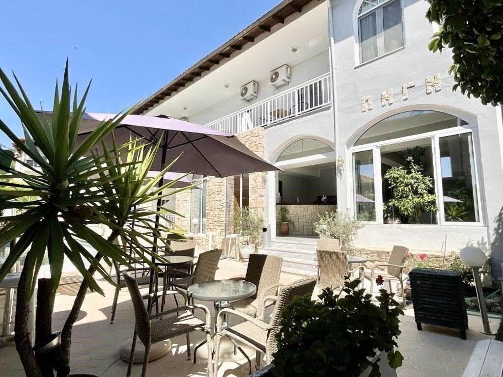 Отель Pighi Hotel 3*