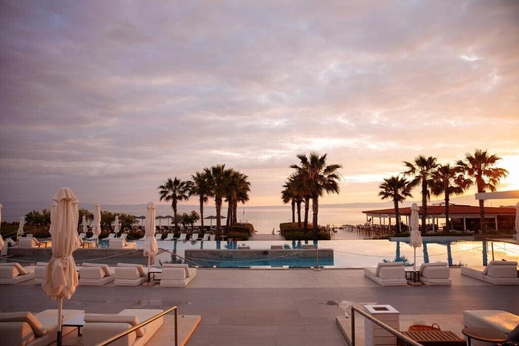 Отель Domes Noruz Kassandra (ex. Grecotel Margo Bay & Club Turquoise) 5*