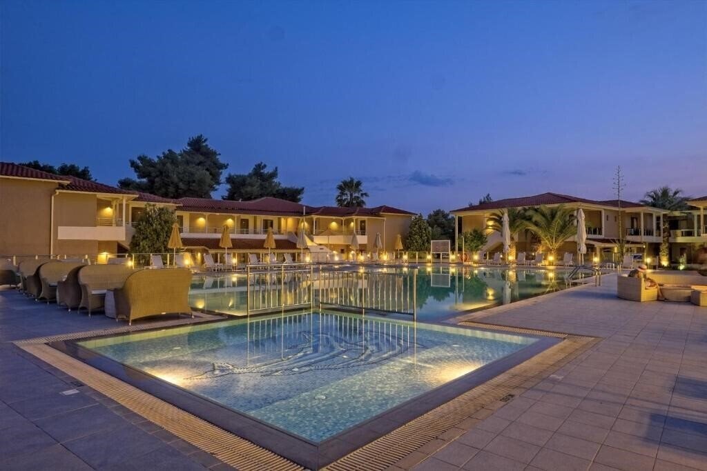 Фото Lagomandra Beach Hotel 4*