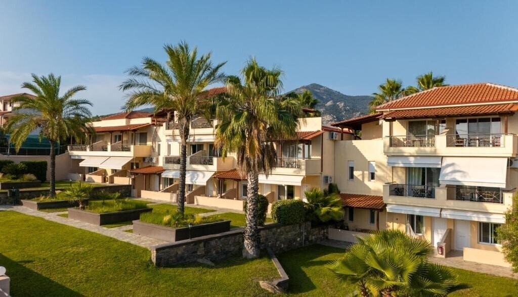 Фото Kelyfos Hotel 2*