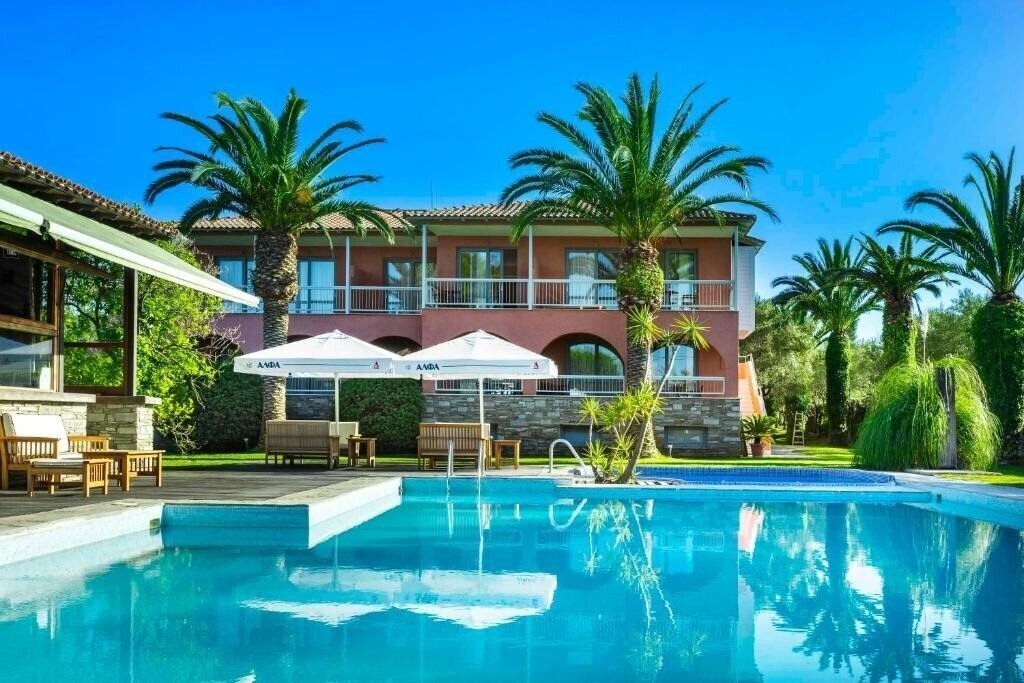 Отель Hotel Hanioti Village & SPA 3*