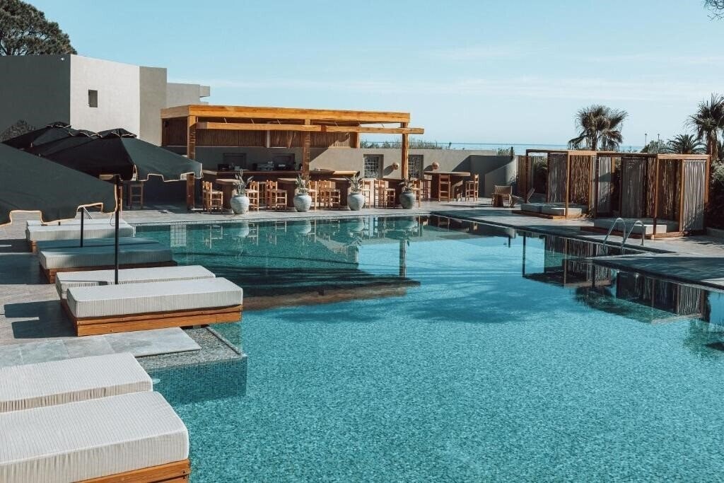 Отель Eliros Mare 4*