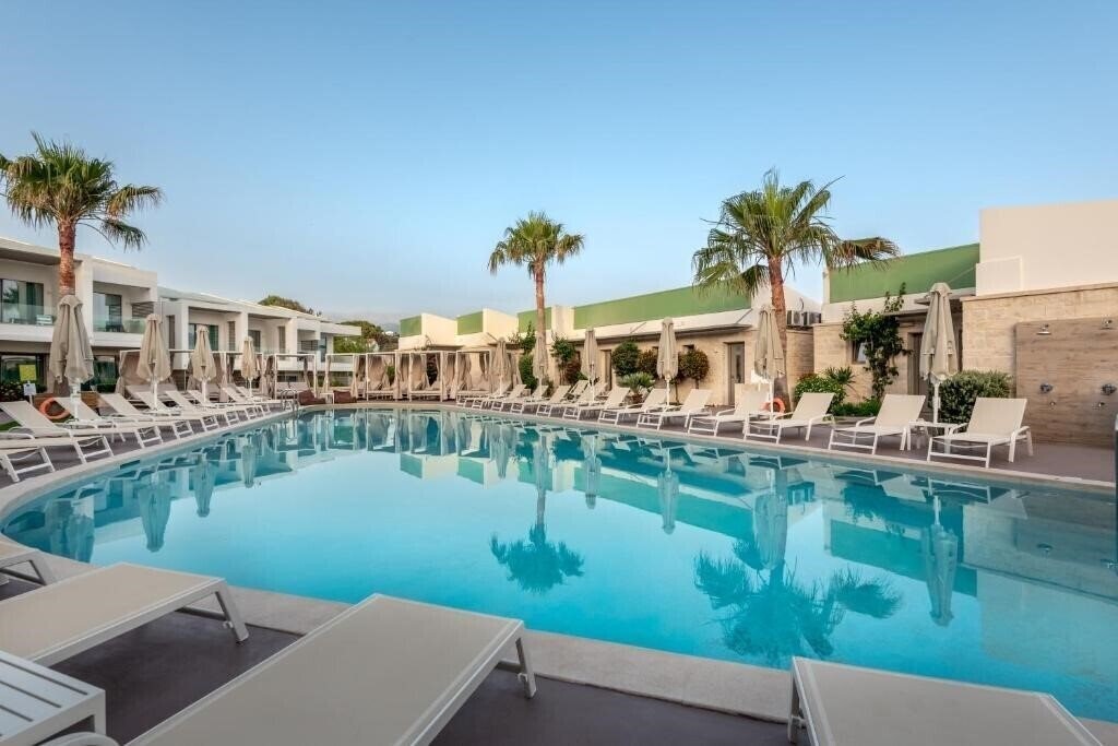 Отель Aloe Boutique & Suites 5*